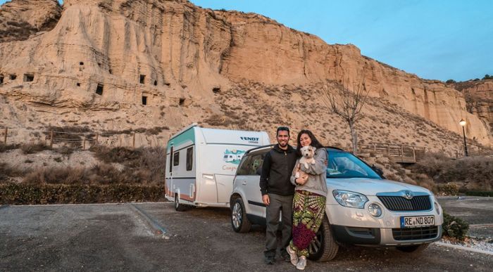 Camping-Blogger verdienen ohne festen Wohnsitz, aber mit viel Kreativität ihren Lebensunterhalt: Arbeiten, wie andere Urlaub machen