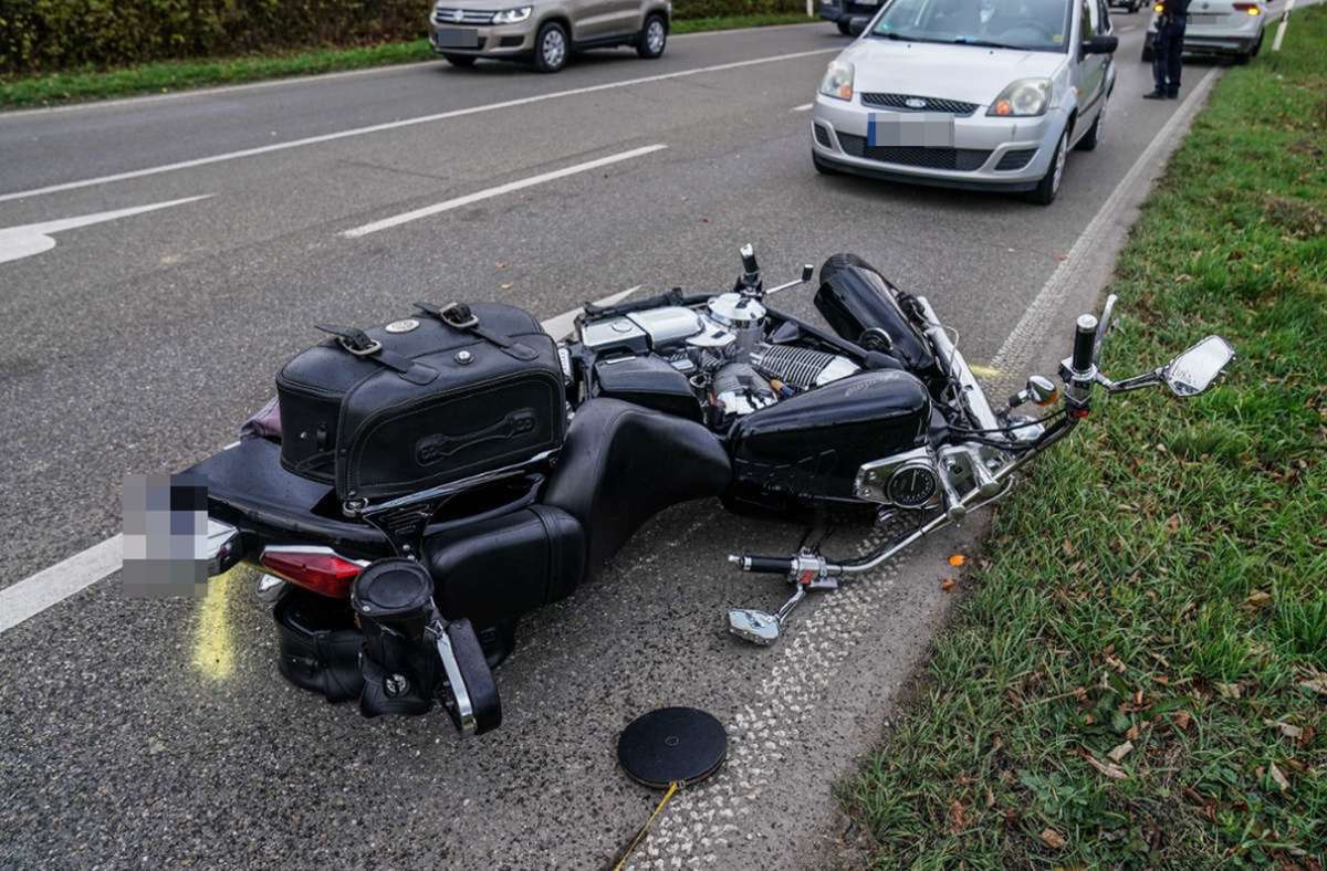 Wendlingen: Schwerer Unfall zwischen Motorradfahrer und Radfahrer