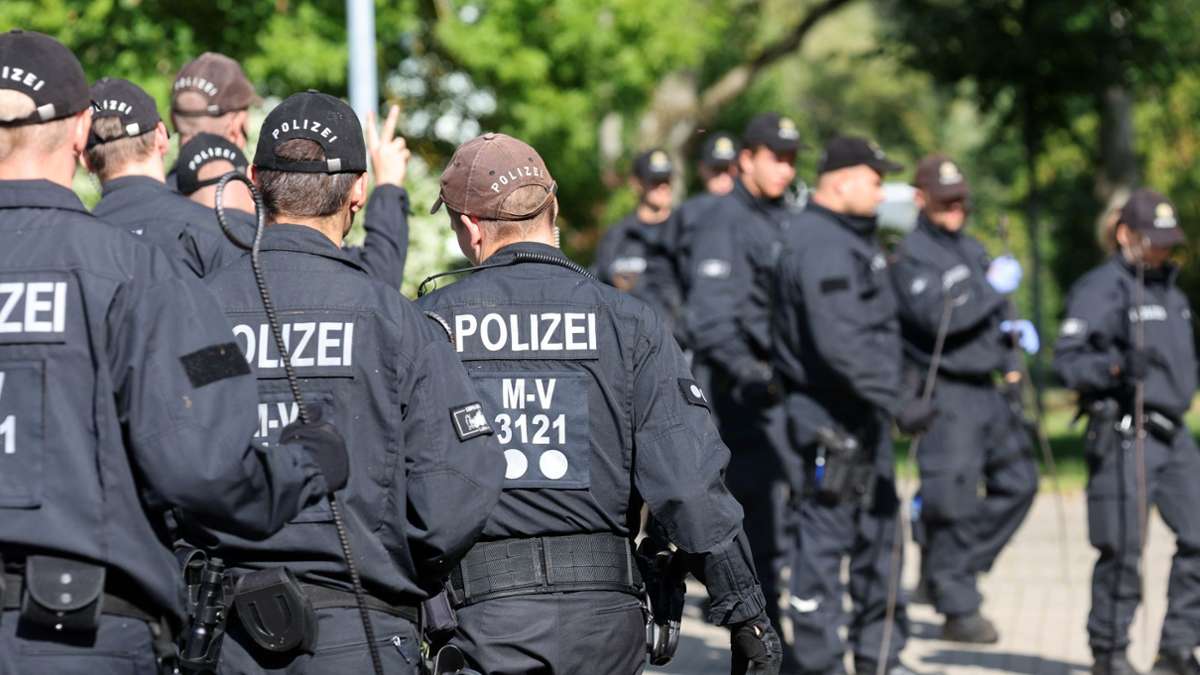 Extremismus: Stern: 400 Polizisten der Länder unter Extremismusverdacht