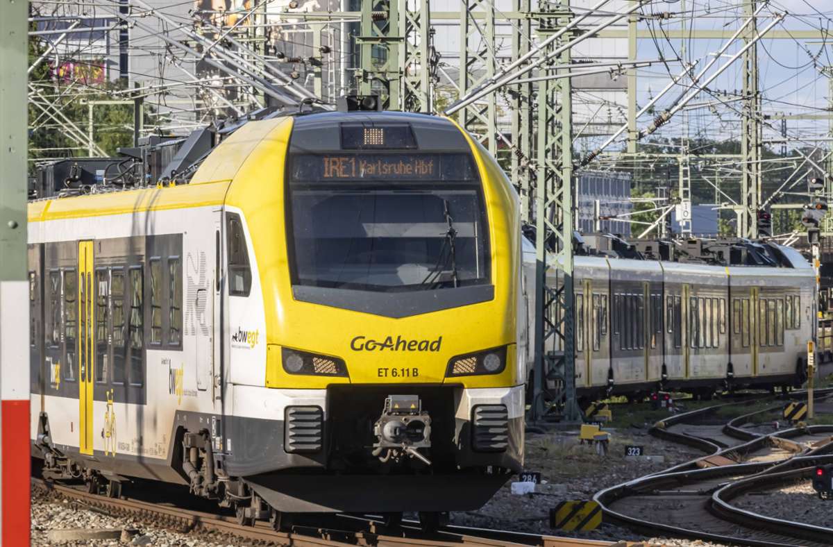 Go-Ahead: Zugbetreiber prüft weitere Steckdosen nachdem Reisende Stromschlag bekam