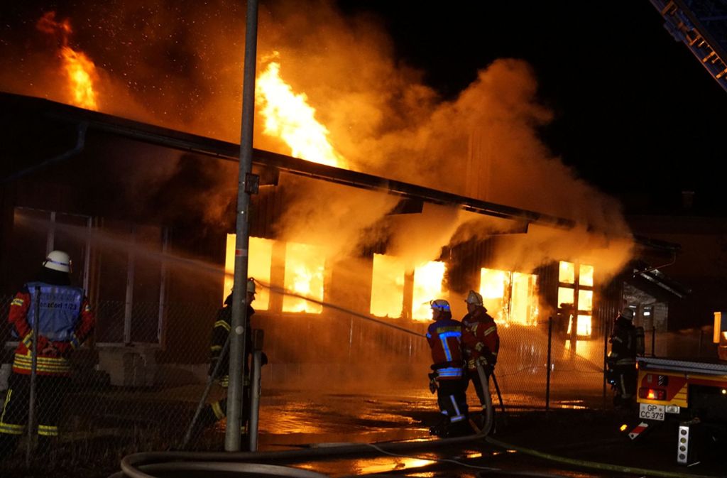 Donzdorf: Schreinerei steht in Flammen