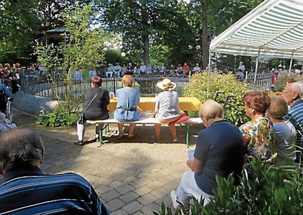 Sommergottesdienst im Kennenburger Park