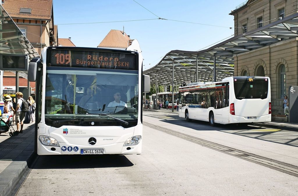Verantwortlicher für Busverkehr kündigt Vertragsstrafen an: Bürgermeister Ingo Rust zum Busverkehr