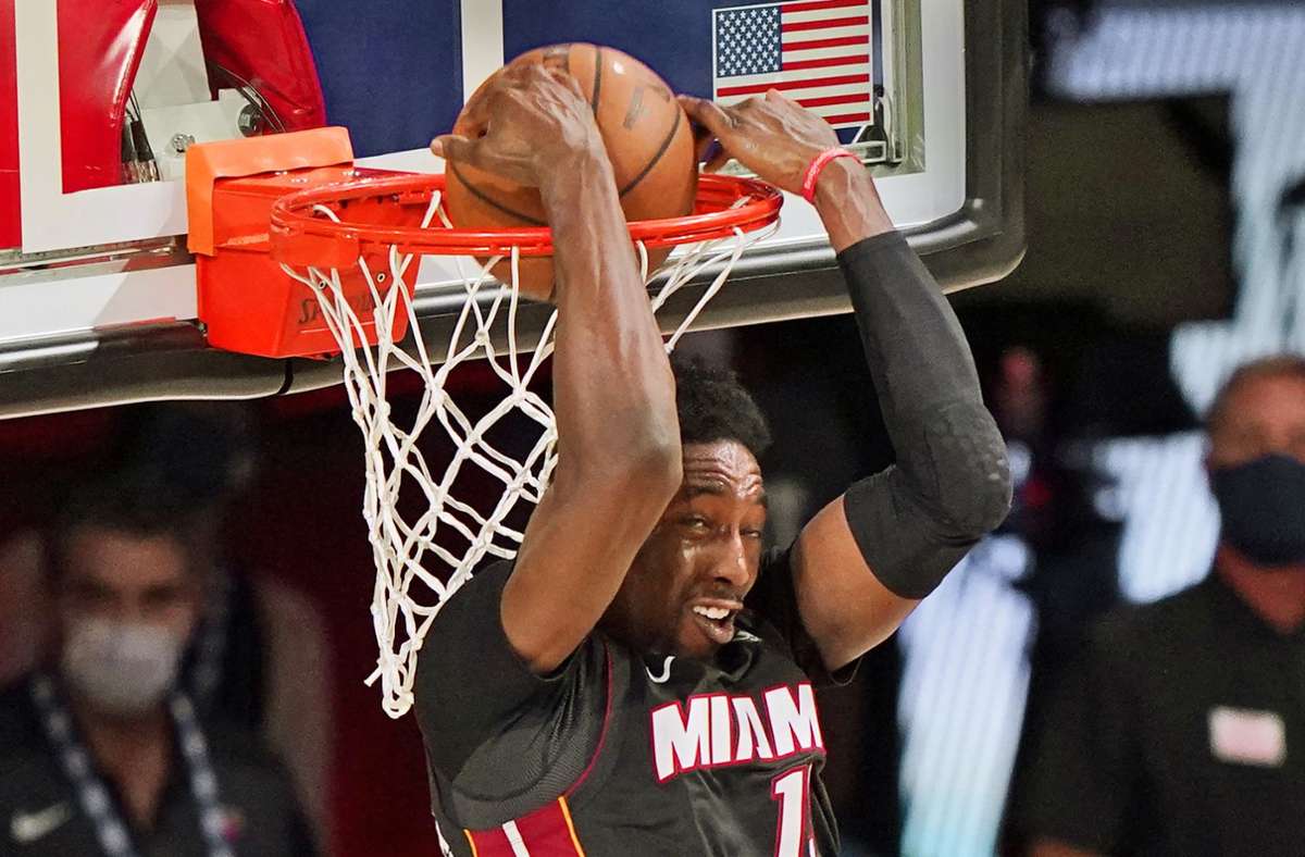 Das große NBA-Finale: Bam Adebayo schwingt die Basketball-Keule