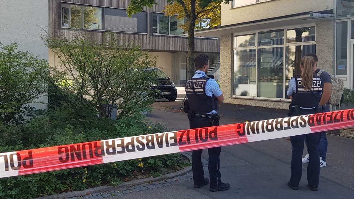 Messerattacke vor Wendlinger Polizeiposten: Staatsanwalt: Opfer sollte entstellt werden