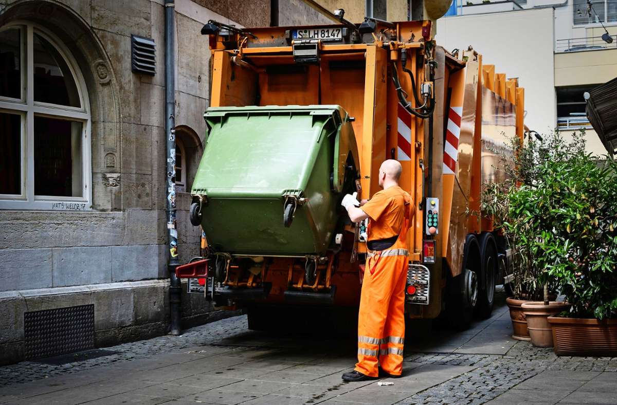 Coronavirus in Stuttgart: Zwölf  Müllwerker sind positiv