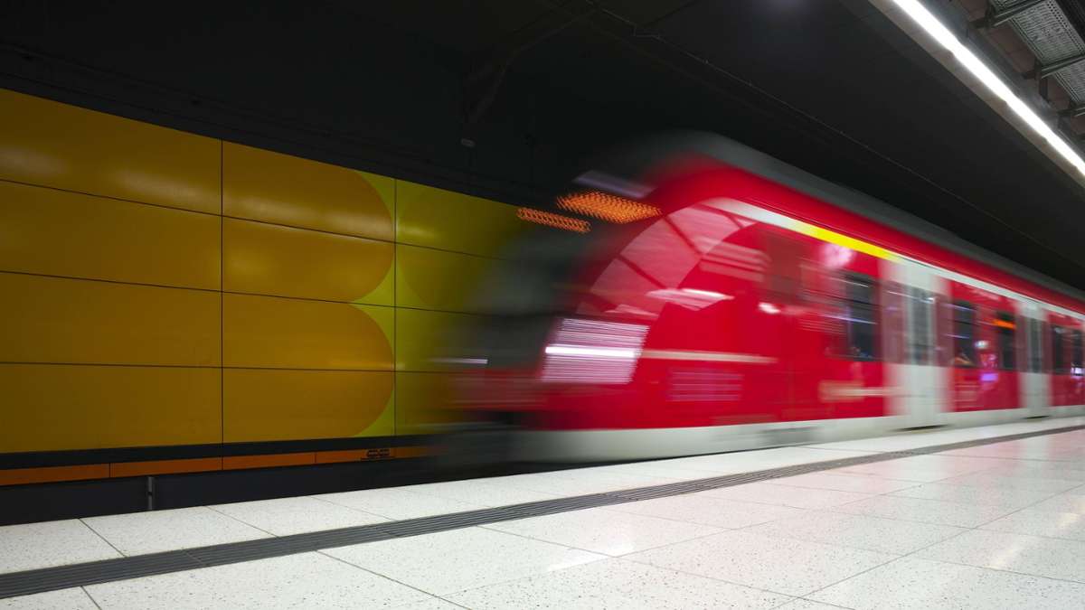 Schwabstraße in Stuttgart: Defekter Zug bremst alle S-Bahnen aus