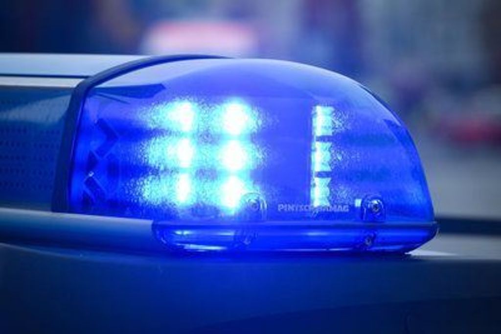 Bad Cannstatt/Esslingen: Zeugen entdecken Frauenkörper: Leiche aus dem Neckar gezogen