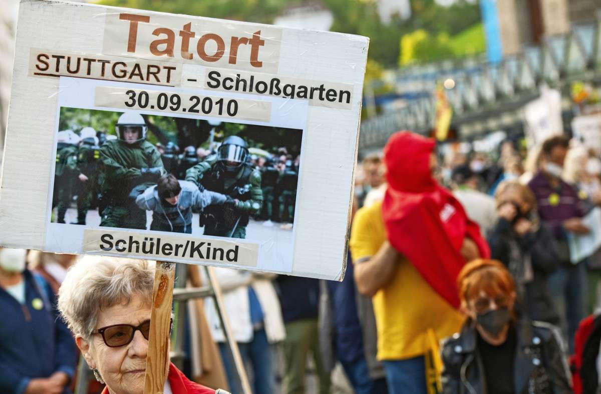 Kundgebung in Stuttgart: Erinnerung an Schwarzen Donnerstag