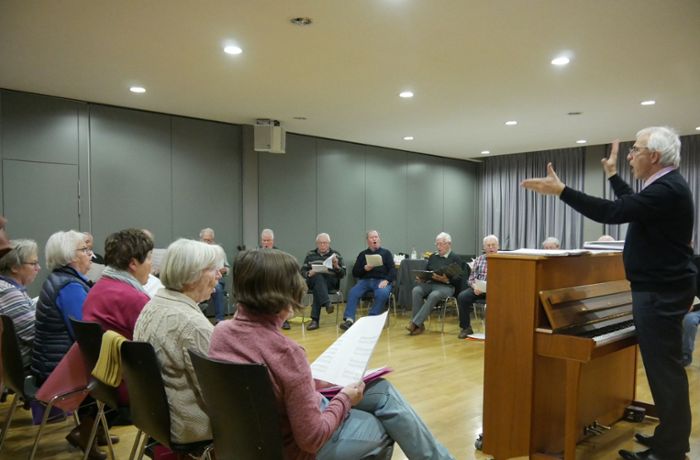 Chorgemeinschaft Köngen: Der Stammchor klappt das Notenheft zu