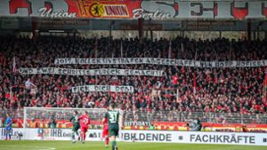 DFB geht auf Fans zu –  Experten-Kritik an Kollektivstrafen