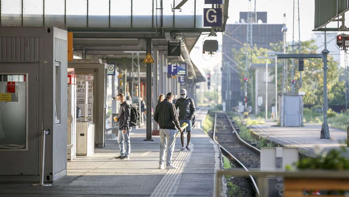 Bahnausbau in Stuttgart: Hermanns Zusatzhalt droht Verspätung