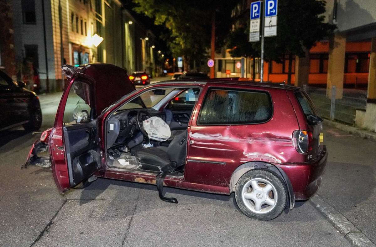 An dem Auto entstand laut der Polizei ein Schaden in Höhe von 1000 Euro.
