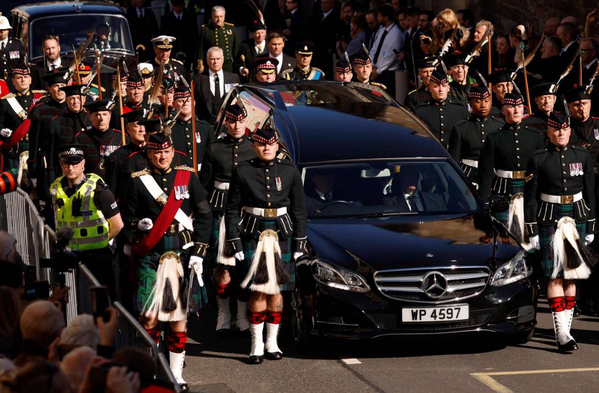 Bilder vom Trauerzug für die Queen in Edinburgh