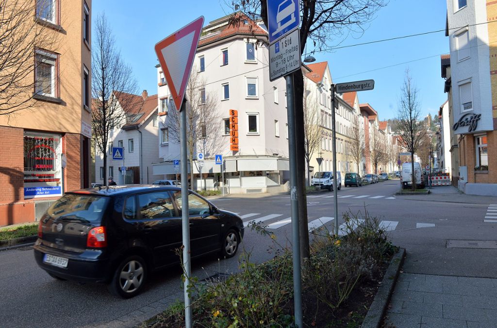 Gefährliche Situationen in der Hindenburgstraße – Fahrradverbindung ist „Unfallhäufungspunkt“: „Schön gedacht, aber schlecht gemacht“