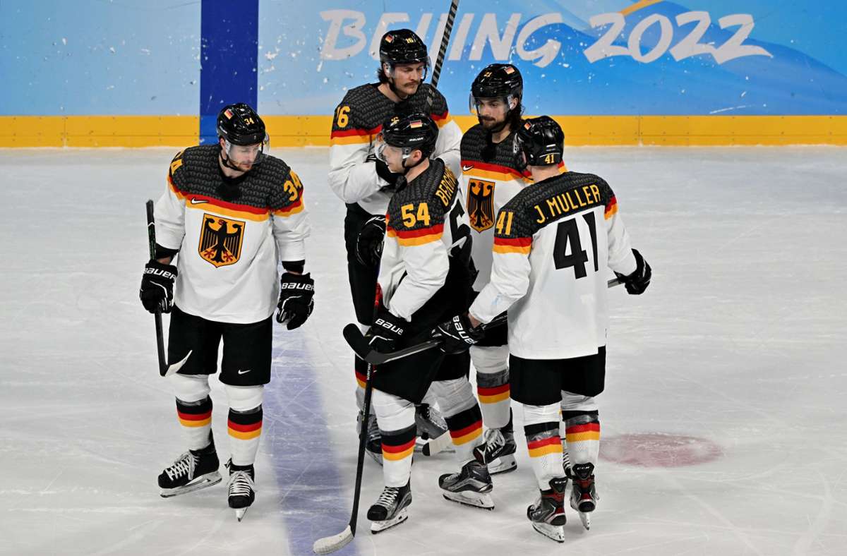 Eishockey bei Olympia 2022: DEB-Team verliert gegen USA