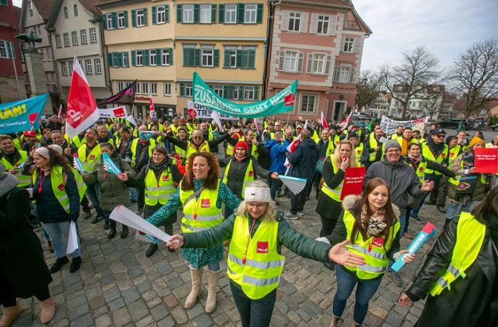 Streiks in Esslingen: Verdi und Fridays for Future demonstrieren zusammen