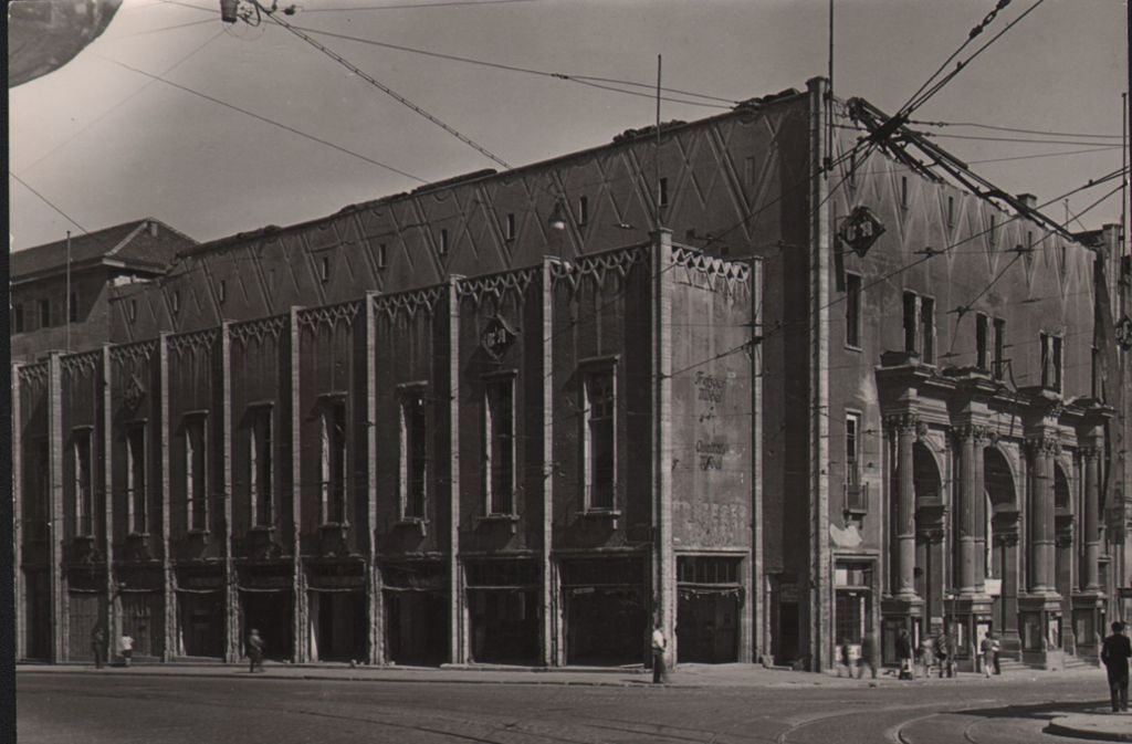 Der Stuttgarter Ufa-Palast befand sich über viele Jahre im Metropol-Gebäude, im früheren Bahnhof. Hier ein Foto aus dem Jahr 1947.