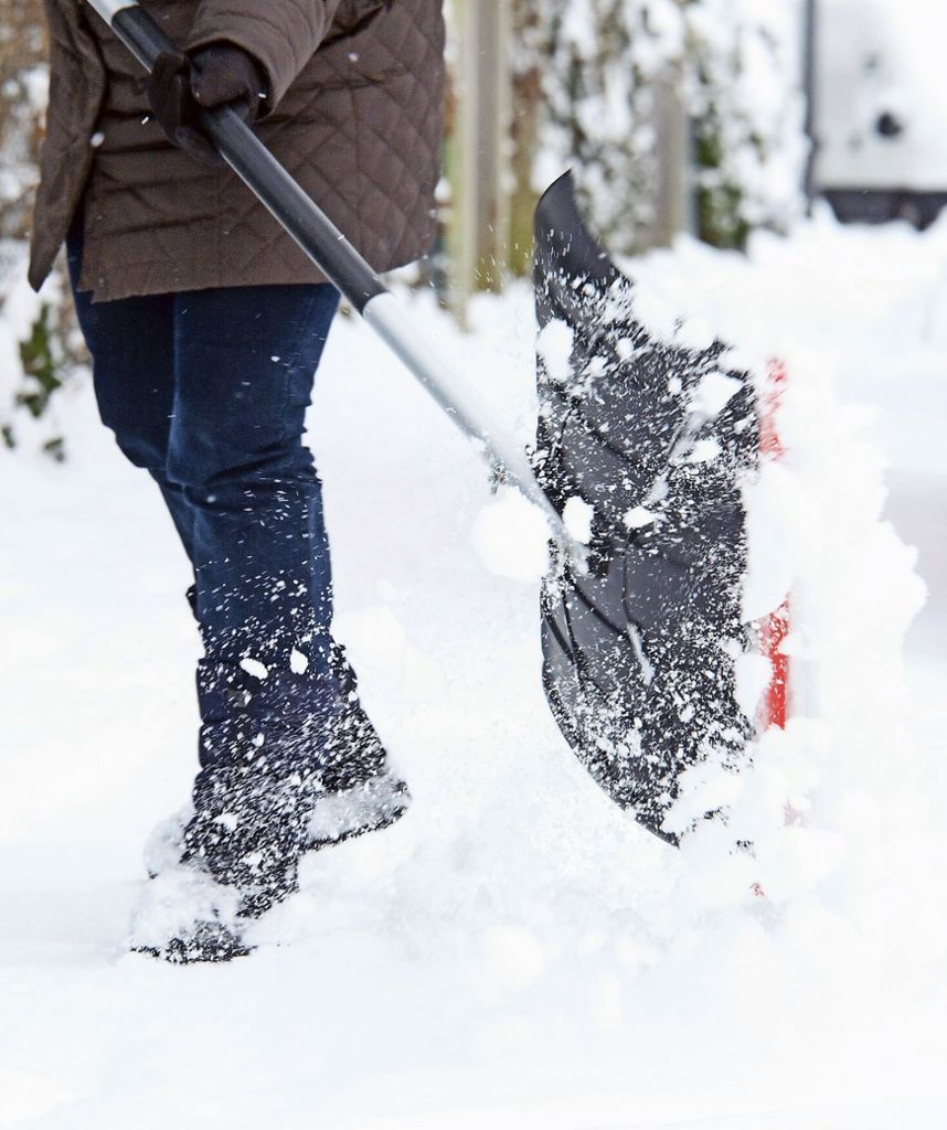So viel Winterdienst ist nötig – Ein Überblick zu den Pflichten für Hausbesitzer und Mieter: Einmal Schippen am Tag reicht?