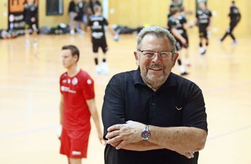 Dem Handball bleibt Kurt Ostwald erhalten und wird immer wieder in der Halle sein – wenn er nicht gerade ist Griechenland weilt. Foto: /Herbert Rudel