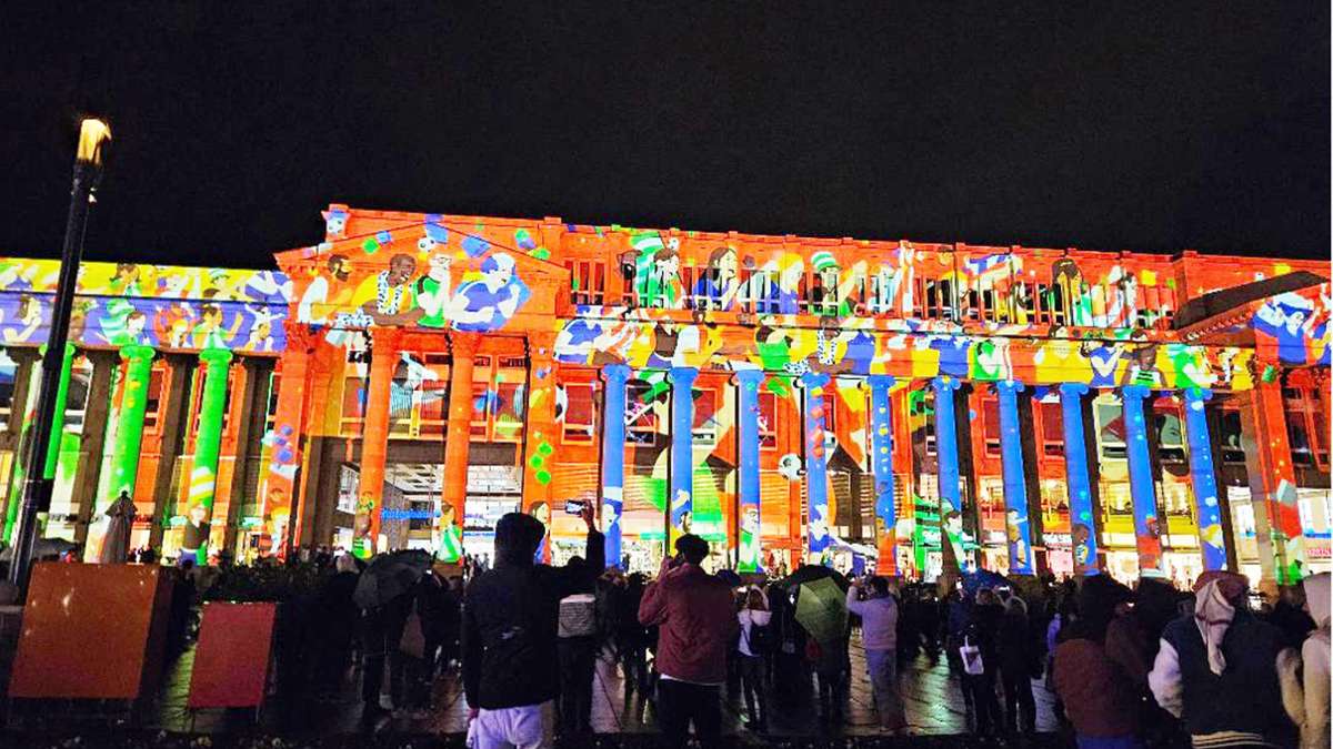Stuttgart leuchtet: Lichterzauber lockt 200 000 Menschen in die Stadt