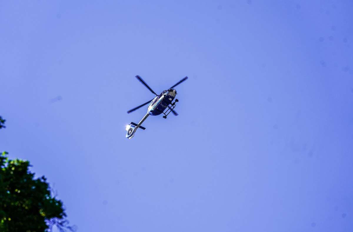 Vermisstensuche in Esslingen: Hubschraubereinsatz über Esslinger Innenstadt