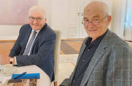 Andreas Strunk (rechts) empfindet die Einladung von Bundespräsident Frank-Walter Steinmeier ins Schloss Bellevue als Krönung seiner Karriere. Foto: privat