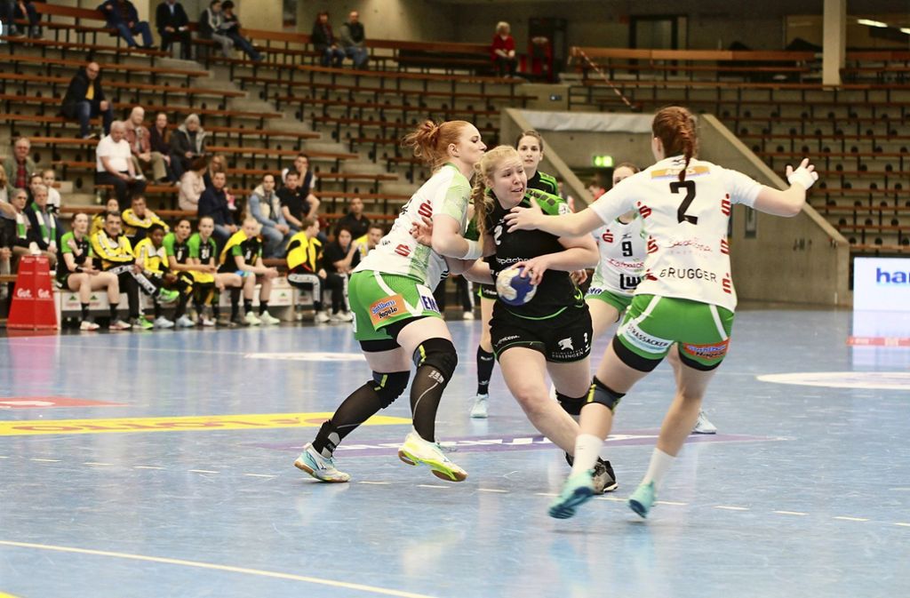 Die Nellinger Handballerinnen verlieren in Göppingen 27:34: Zu hohe Derbyniederlage