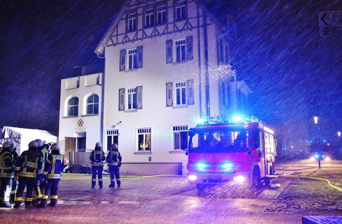 Im Hotel Hotel Villa Hirzel in Schwäbisch Gmünd ist in der Nacht zum Donnerstag ein Feuer ausgebrochen.
