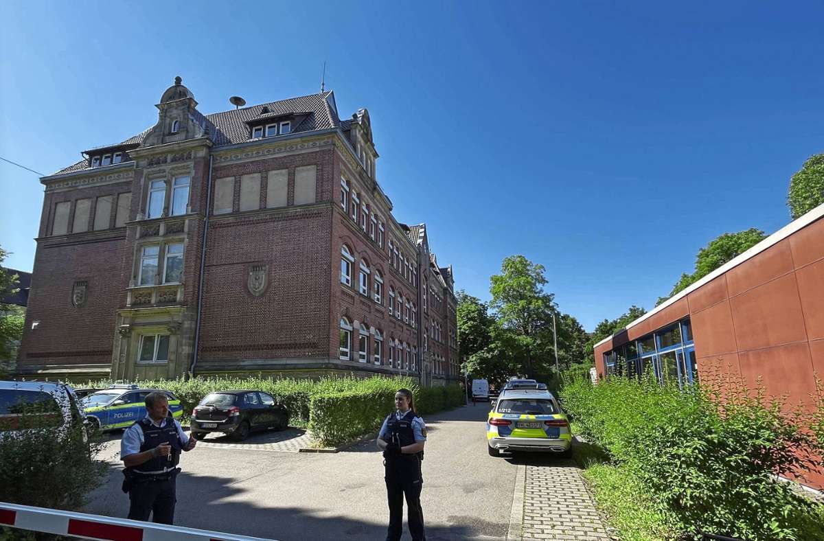 Prozess um Bluttat an Esslinger Grundschule: Staatsanwalt: Messerangreifer ist  gefährlich und muss  in die Psychiatrie