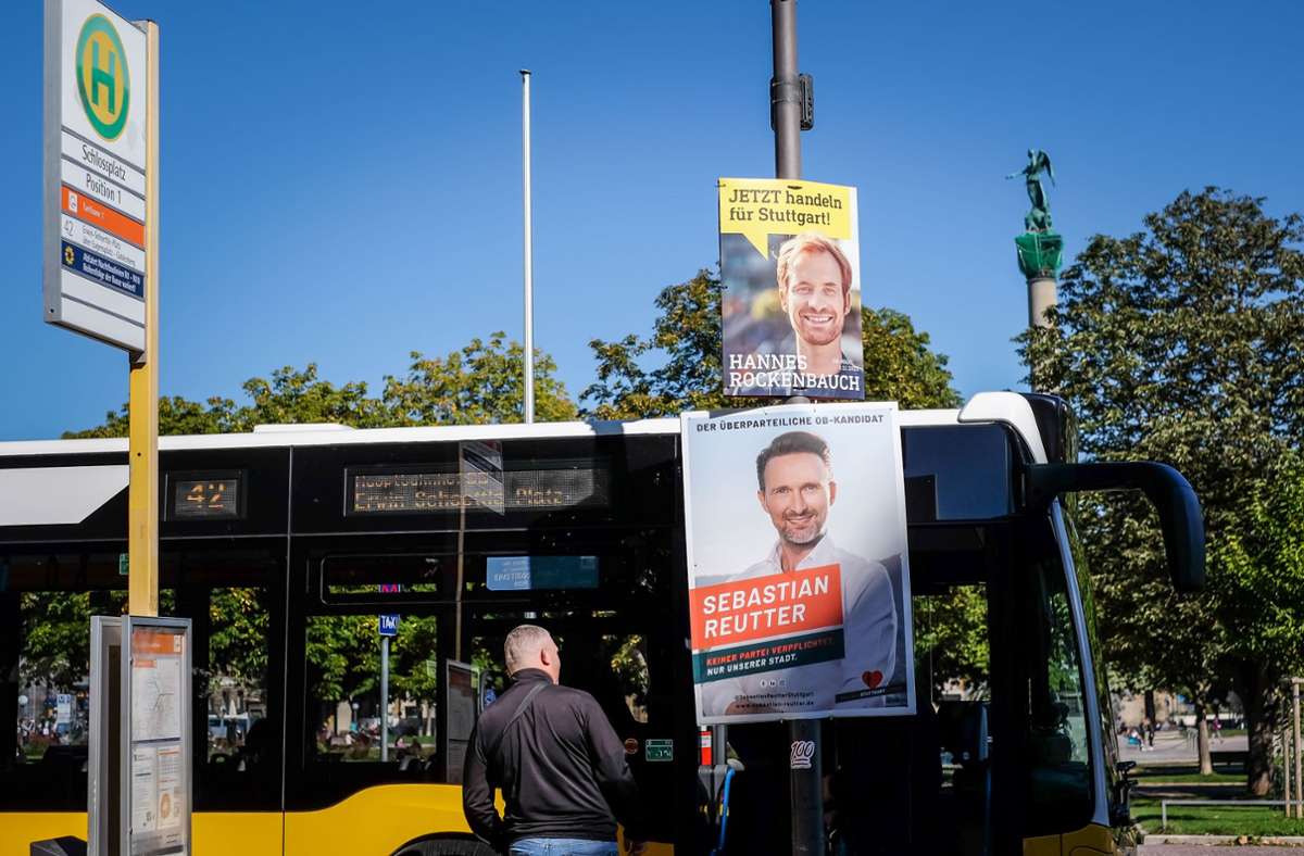 Überall in Stuttgart hängen zurzeit Plakate für die anstehende OB-Wahl. Wie sie auf den Betrachter  wirken, erklärt  Kommunikationsexperte Frank Brettschneider.