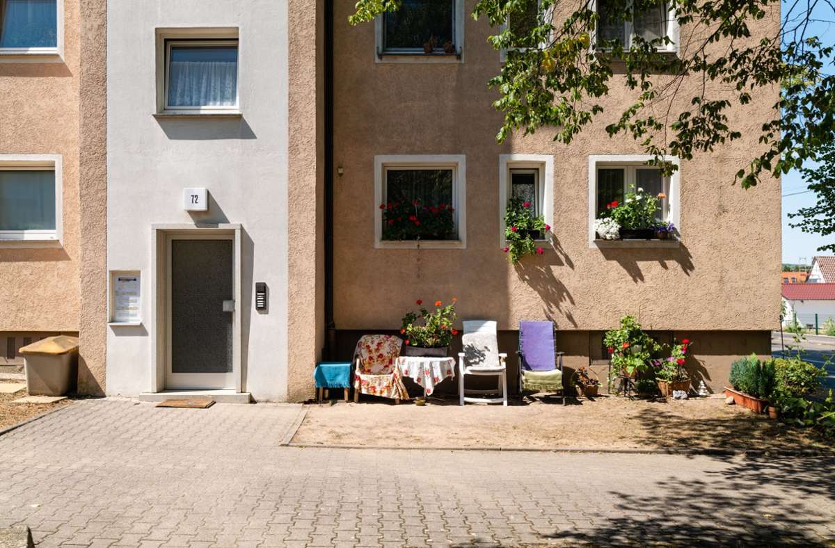 Nachkriegshäuser in Stuttgart-Rot: Waschbecken und Kühlschränke gratis mitnehmen