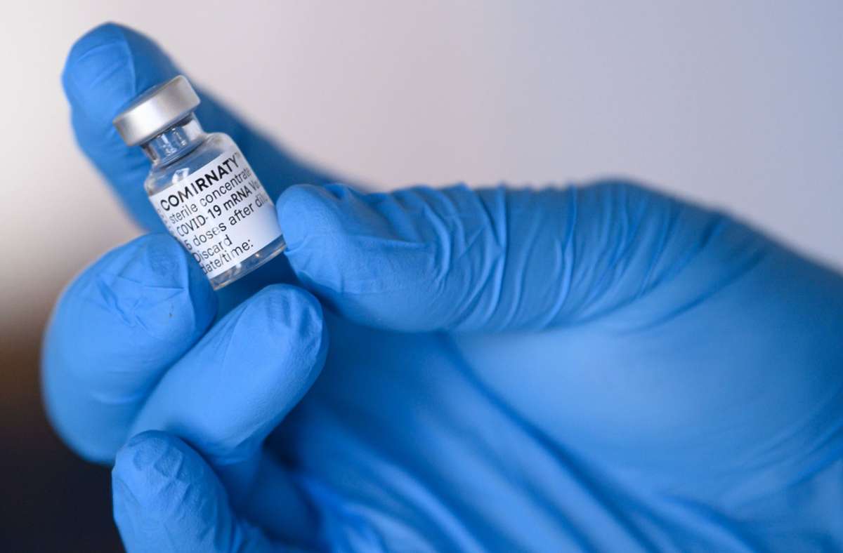 Debatte um Corona-Bußgeld:: Sollen Impfvordrängler bestraft werden?