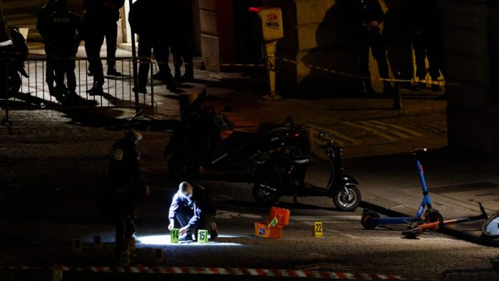 Pariser Polizist nach Todesschüssen  in U-Haft