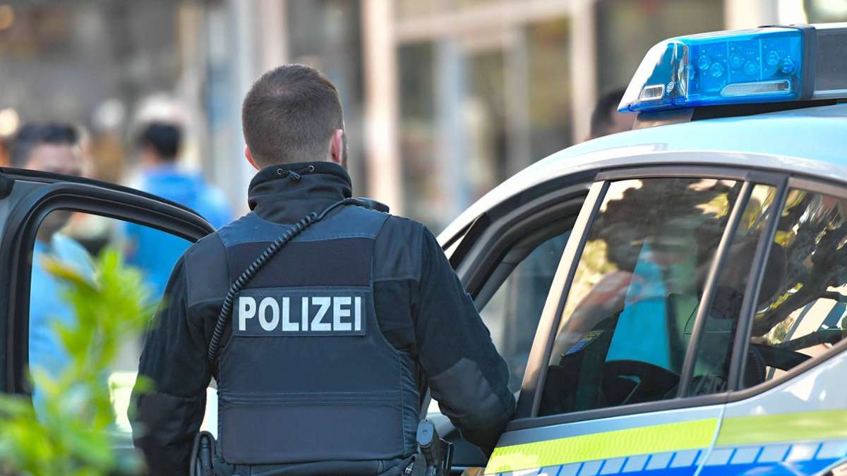 Frau aus Nürtingen: Polizei bewahrt Seniorin vor Betrug
