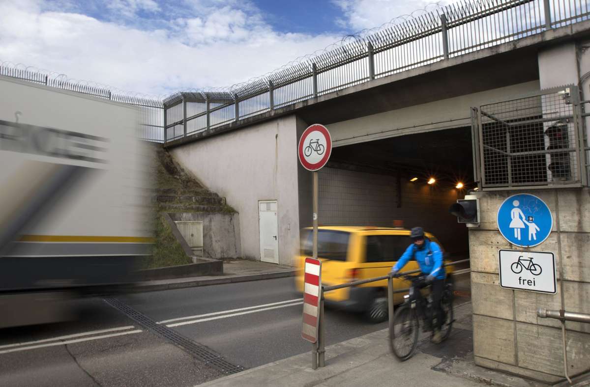B 312 beim Airport in Stuttgart: Wann der Flughafentunnel gesperrt wird