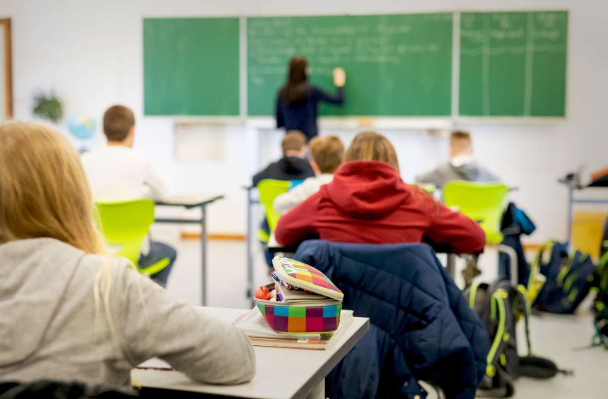 Coronagefahr im Klassenzimmer?: Schüler laut GEW-Chefin zu wenig  geschützt