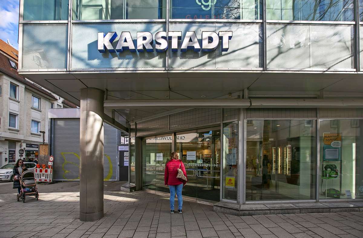 Nach jahrelangem Ringen: Aus für Esslinger Karstadt –  Wie geht es jetzt weiter?