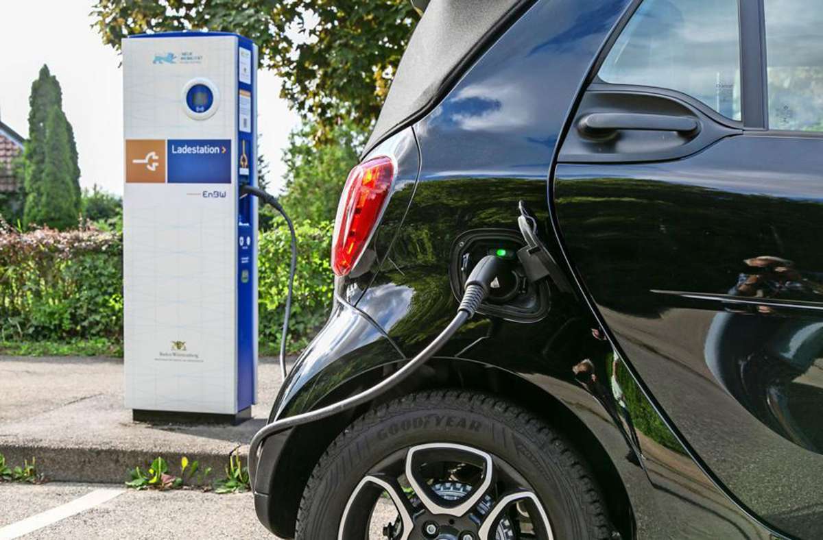 Elektromobilität im Kreis Esslingen: Für  E-Autos sind 2200 Ladepunkte nötig