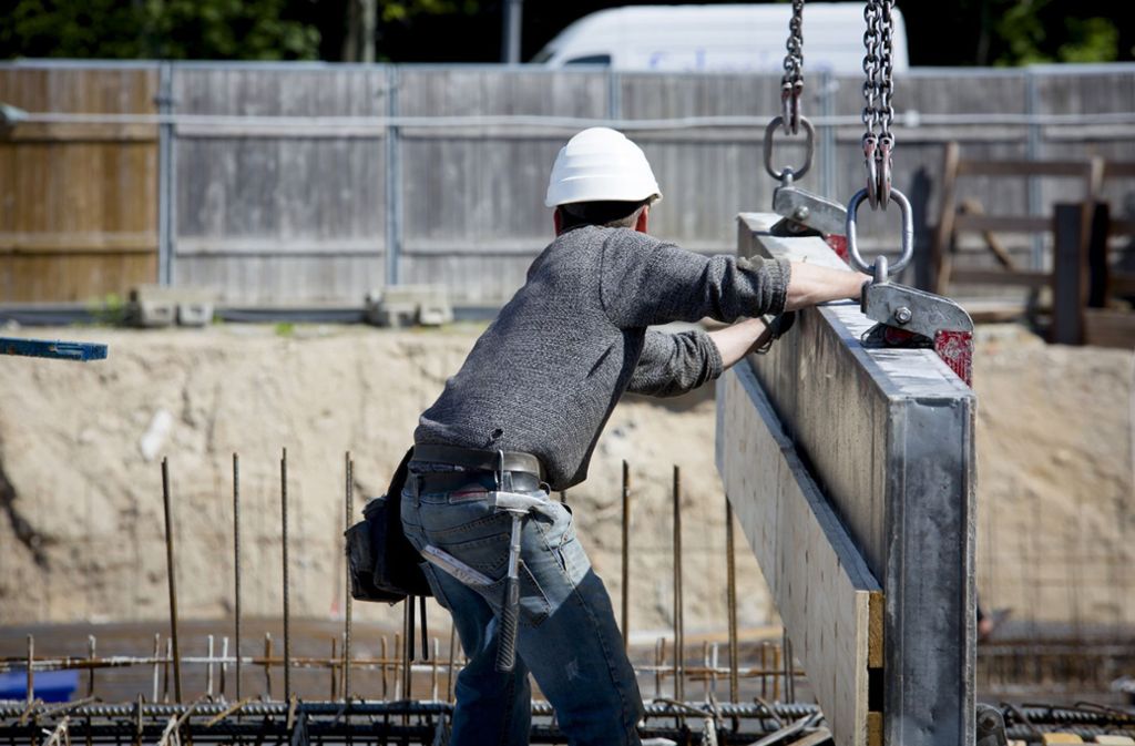 Mindestlohn steigt auf 14,95 Euro pro Stunde: Mehr Geld am Bau