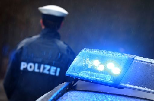 Die Polizei sucht einen flüchtigen Räuber. Foto: dpa/Karl-Josef Hildenbrand