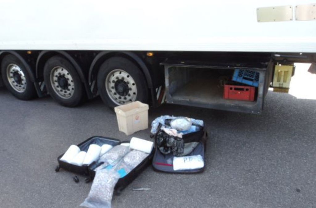 Drogenfund auf A6 bei Schwäbisch Hall: Zugekokster Lkw-Fahrer hat 48 Kilogramm Heroin im Gepäck