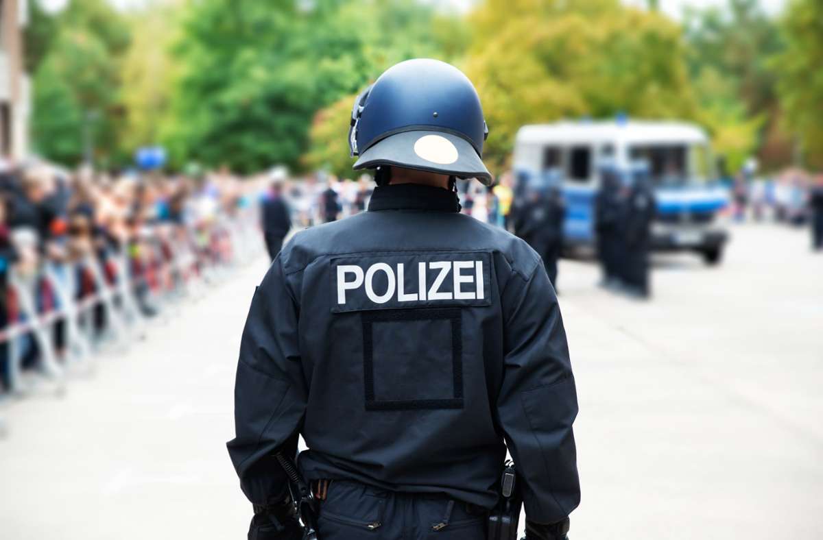 Sigmarszell  im Landkreis Lindau: Aggressive Jugendliche verletzen Polizisten bei G7-Grenzkontrolle
