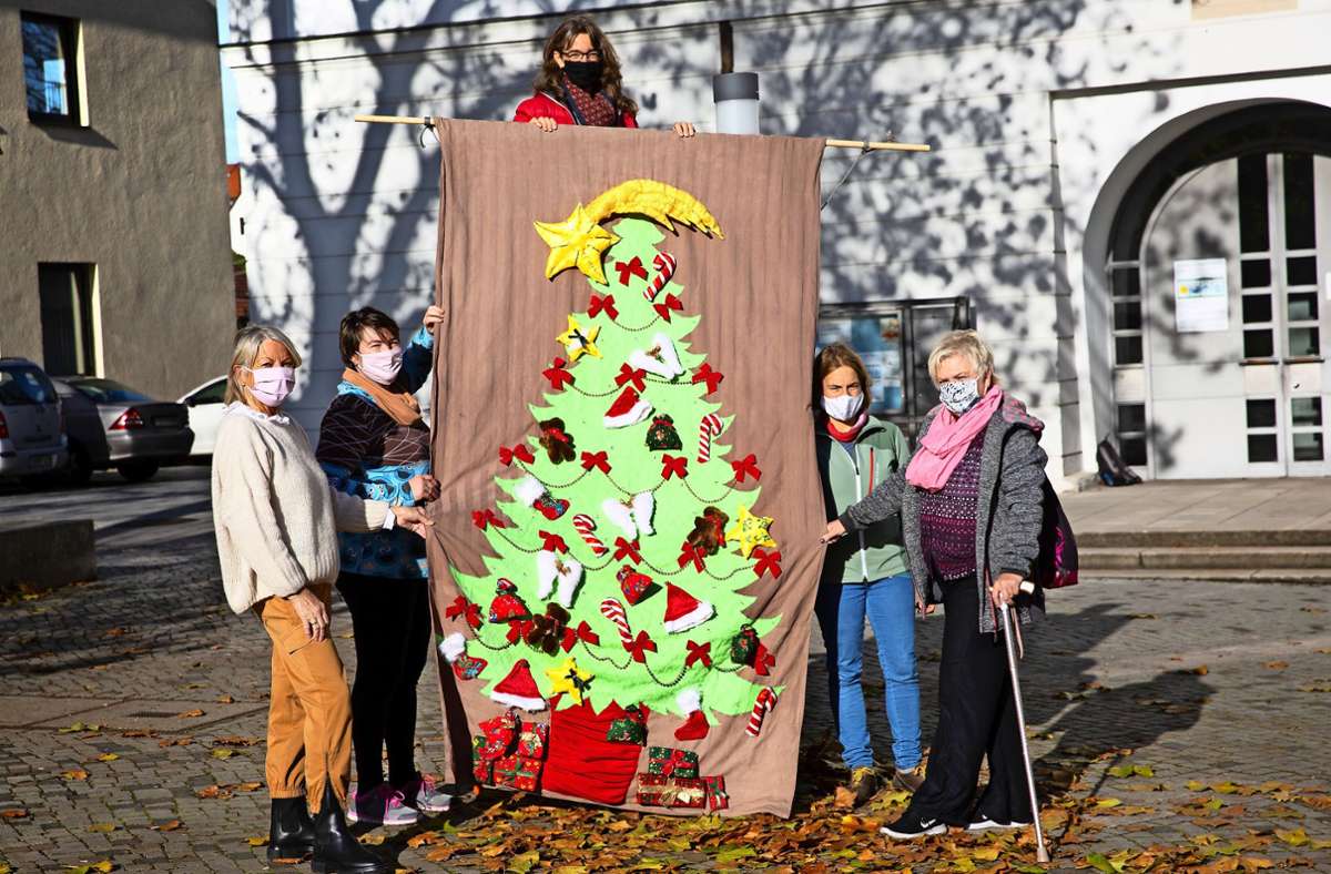 Weihnachtsaktion des Bürgertreffs Neuhausen: Ein Wunschbaum mit Kinderträumen