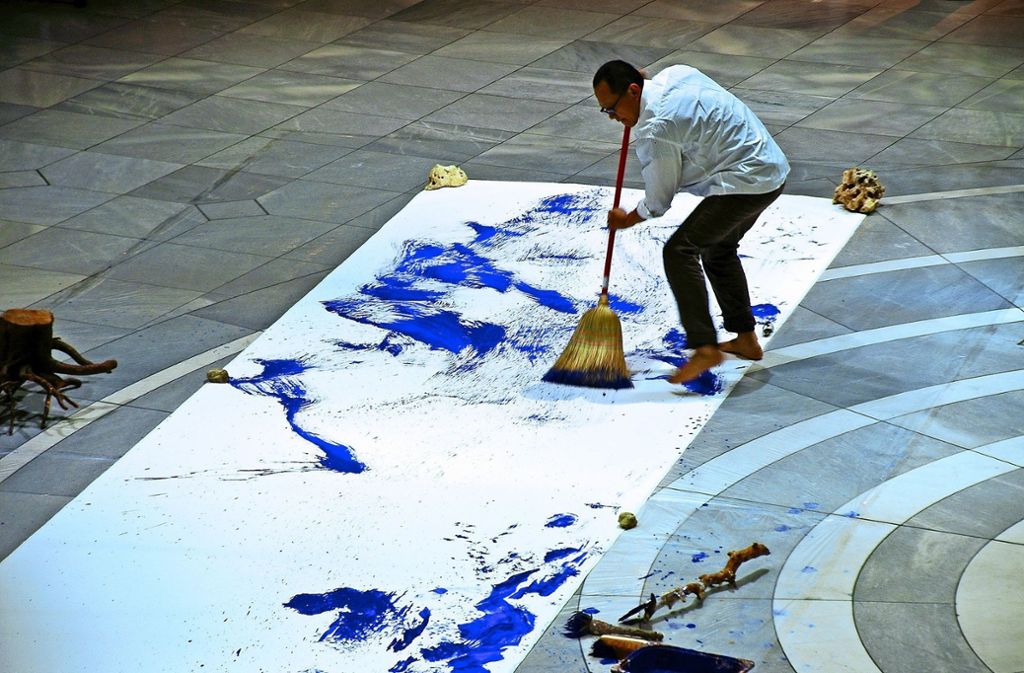 Kreissparkasse startet mit der Präsentation „Wolkenpfad“ von Xianwei Zhu in die Kunstsaison: Chinesischer Künstler stellt in Kirchheim aus