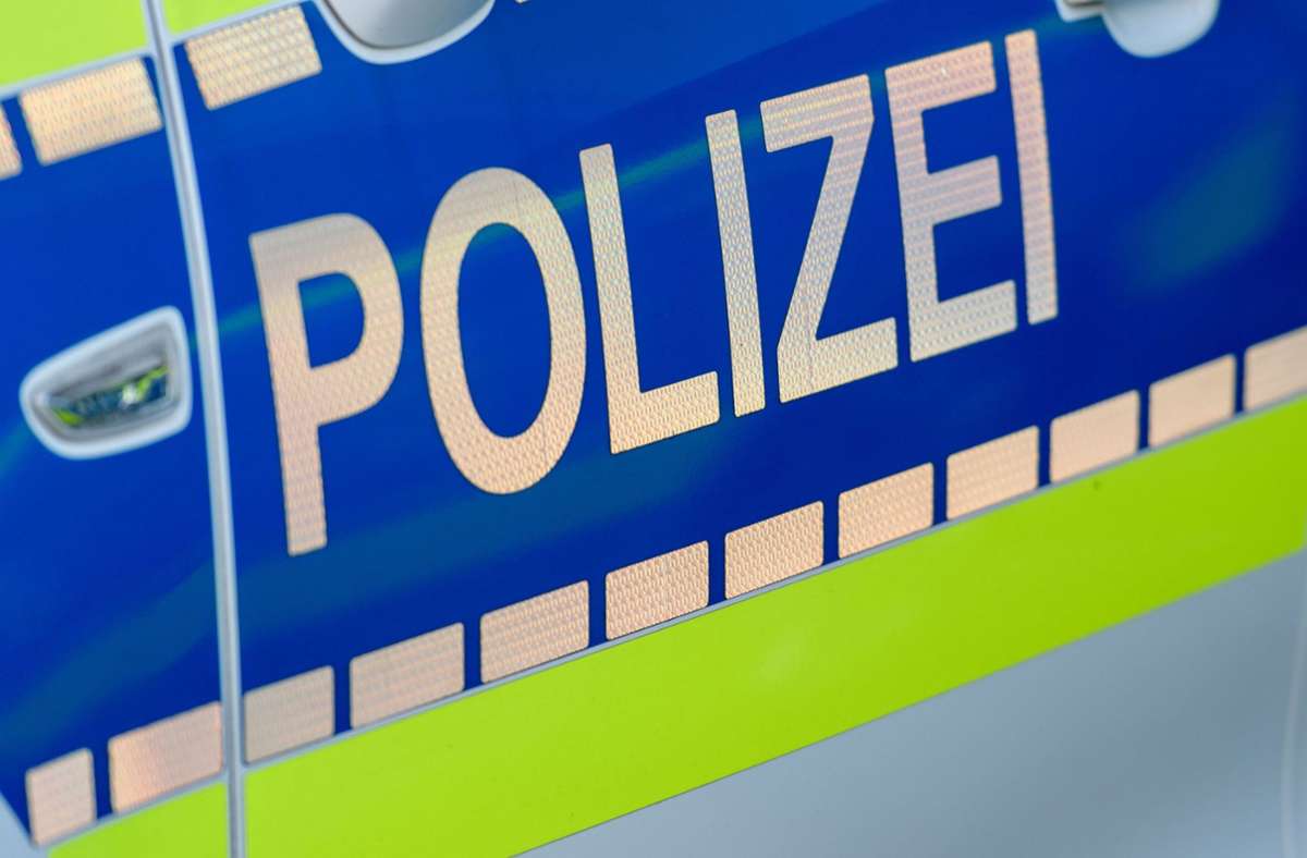 Polizeieinsatz in Nürtingen: Drei Verletzte nach Handgreiflichkeiten
