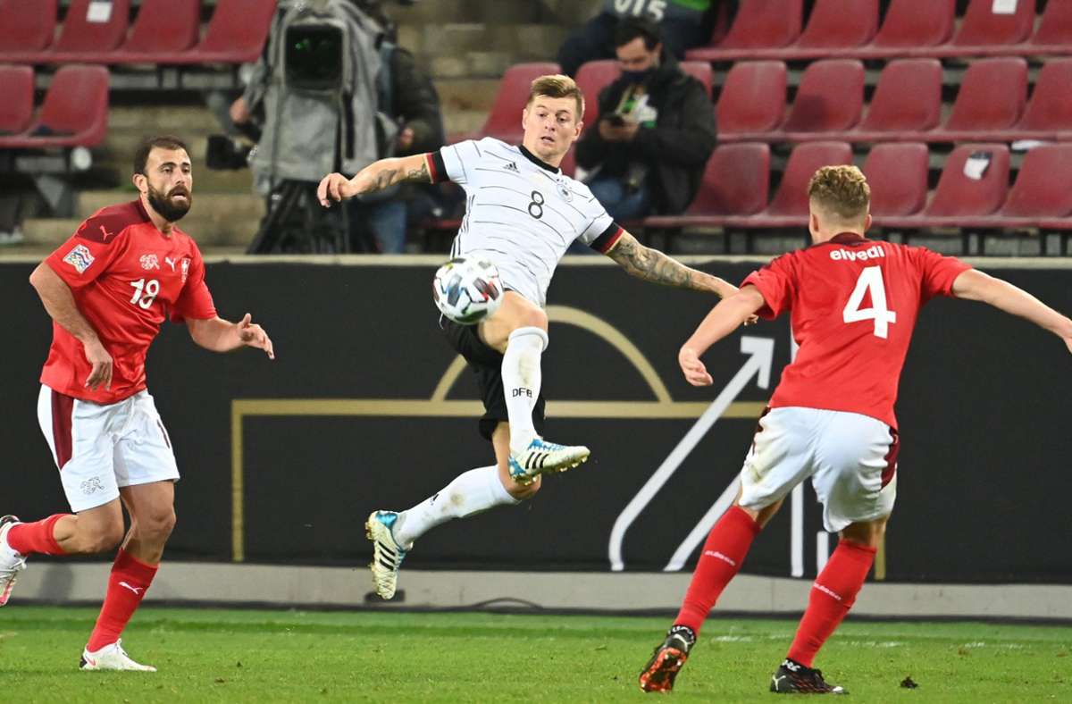 3:3 im Jubiläumsspiel gegen die Schweiz: Toni Kroos im Club der Hunderter