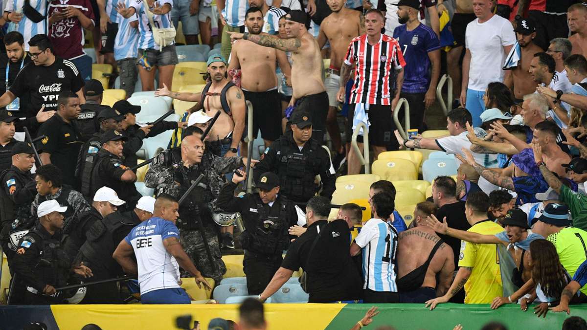 Brasilien gegen Argentinien: Heftige Krawalle bei historischer Brasilien-Niederlage