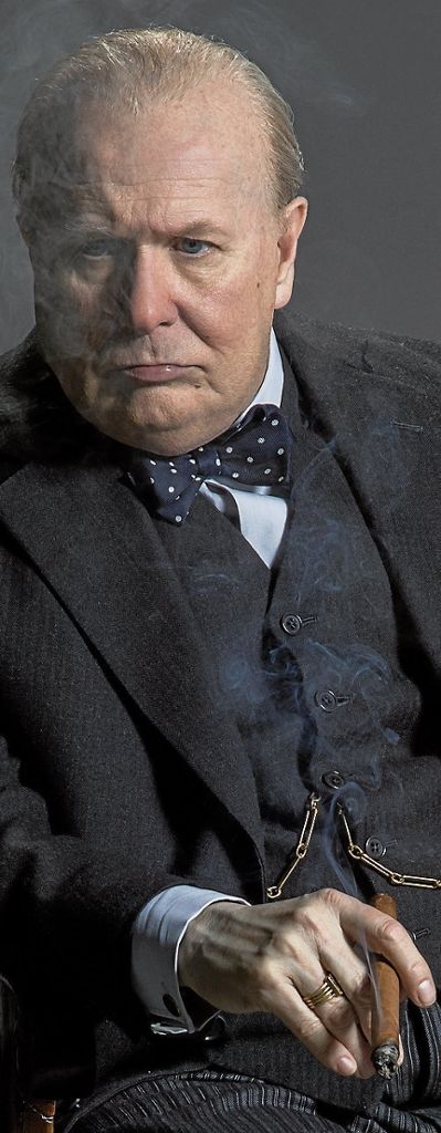 Joe Wrights Drama „Die dunkelste Stunde“ zeigt Gary Oldman als Winston Churchill: Der Mensch und sein Mythos
