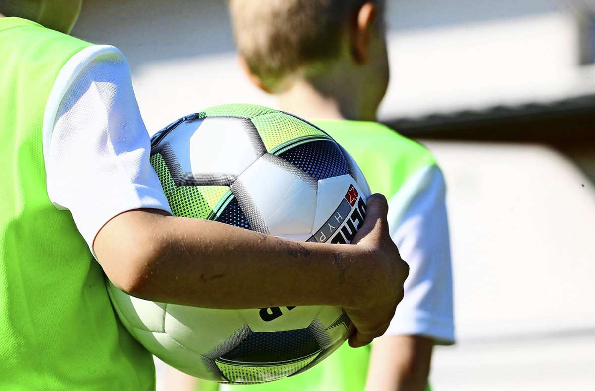 Streit  um Testpflicht bei Kindern: Sportvereine im Paragrafen-Wirrwarr